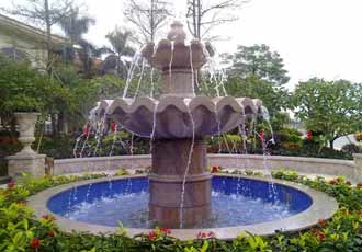 庭院喷泉